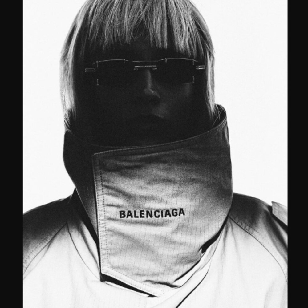 Meet your Posher, Haunte Vault